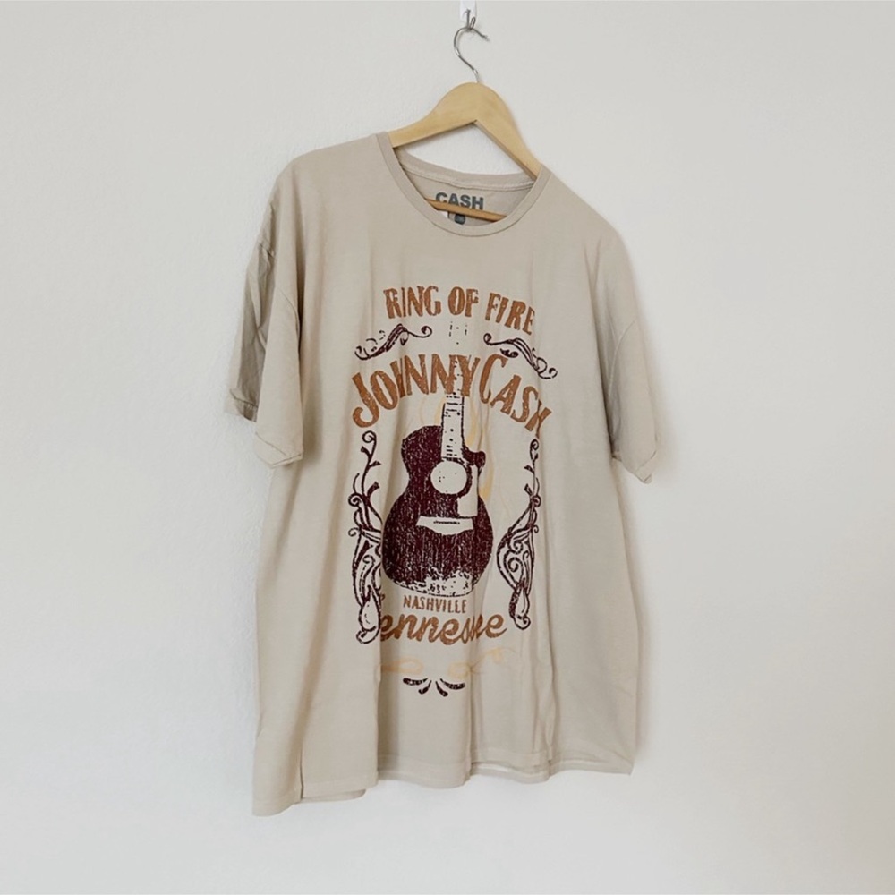 Johnny Cash Graphic Tee - Picture 5 of 6